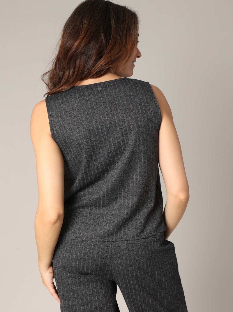 Gilet sans manches pour femme en tissu rayé, avec un style couture audacieux
 'Deeluxe' Gris foncé - Kiabi