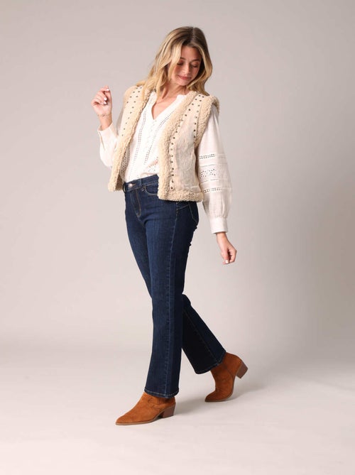 Gilet sans manches style daim, détails cloutés et broderie discrète 'Deeluxe' - Kiabi