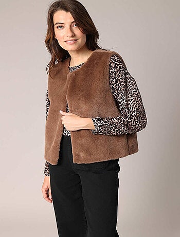 Gilet sans manches ultra doux imitation fourrure
'Deeluxe'