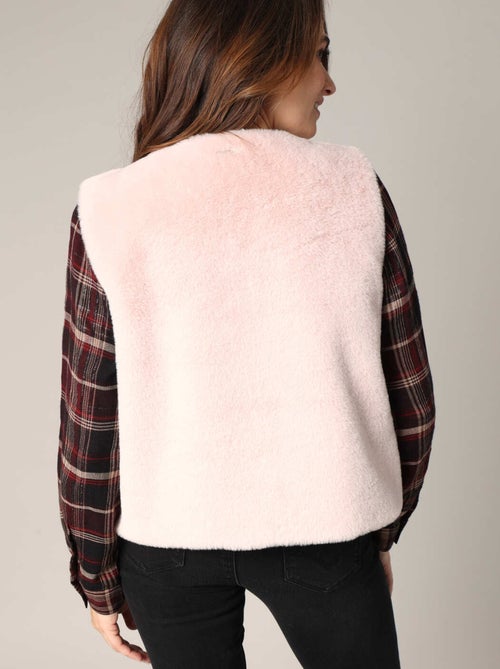 Gilet sans manches ultra doux imitation fourrure
 'Deeluxe' - Kiabi