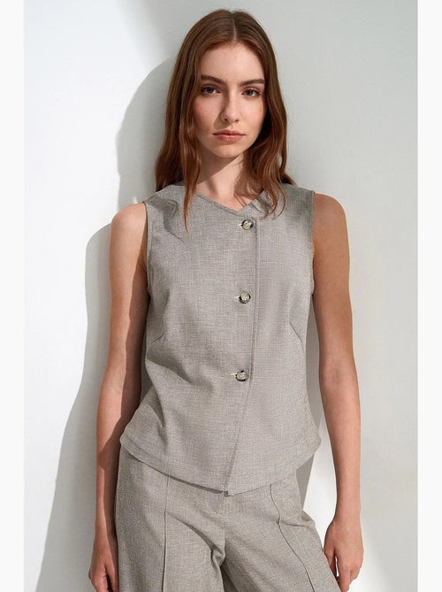 Gilet tissé cintré à boutons dilvin - Kiabi Gilet tissé cintré à boutons dilvin - Kiabi