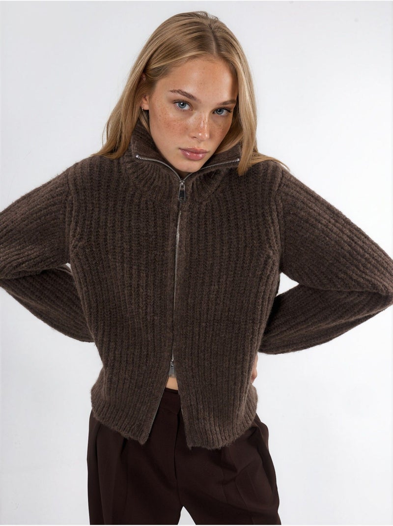 Gilet zippé à col roulé épais et texturé Marron foncé - Kiabi