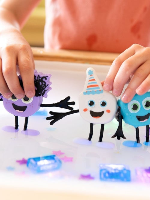 Glo Pals - Personnage Lila violet et 2 cubes lumineux - Kiabi