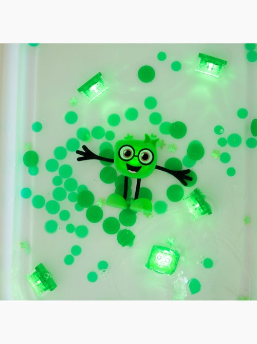 Glo Pals - Personnage Pippa vert et 2 cubes lumineux - Kiabi