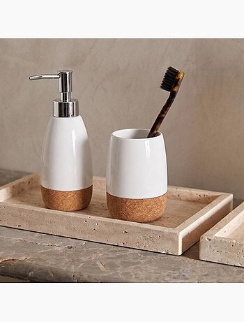 Gobelet en céramique blanche et liège