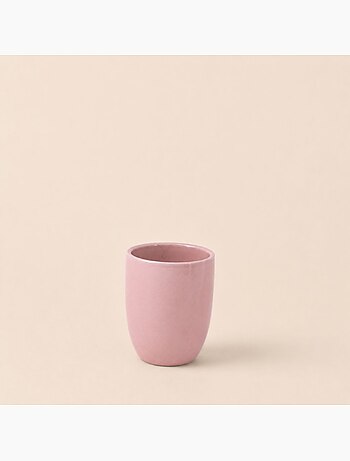 Gobelet en céramique rose effet craquelé