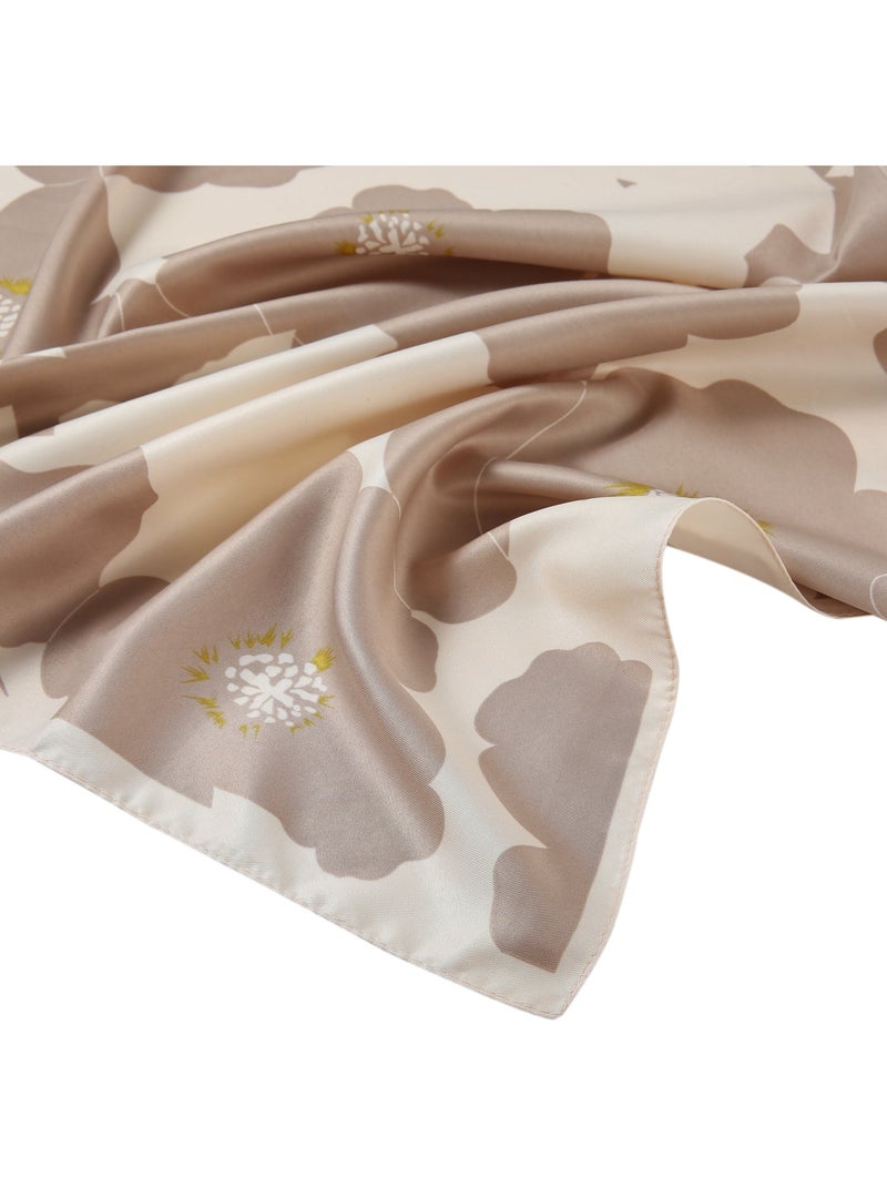 Grand carré de Soie Bigpetale Zoé Beige - Kiabi