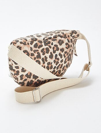 Grand sac banane avec étiquette tissée