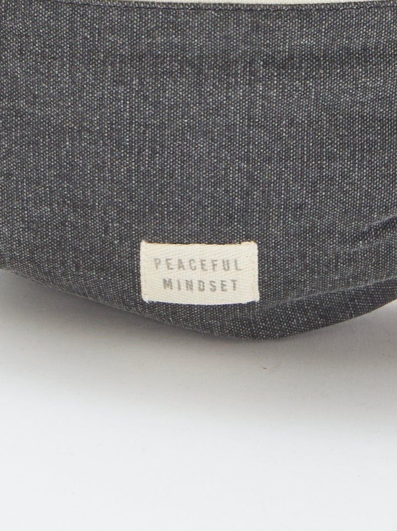 Grand sac banane avec étiquette tissée Noir - Kiabi