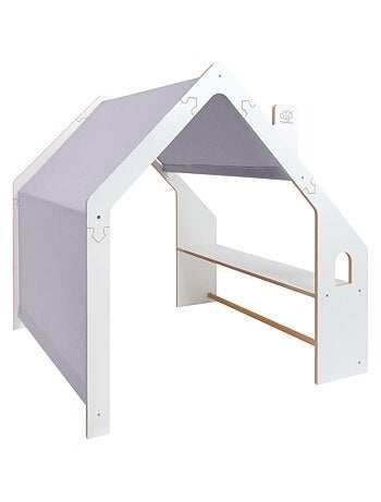 Grande maison en bois avec couvercle