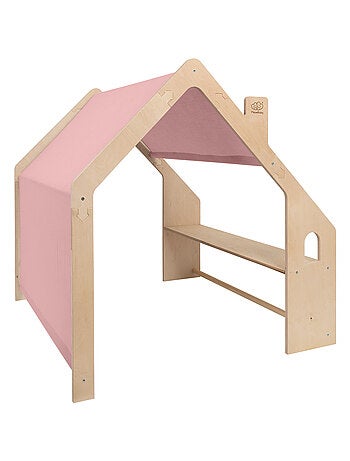 Grande maison en bois avec toit ouvrant