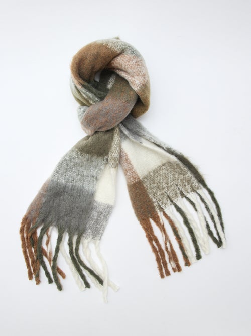 Grosse écharpe douce à franges - Kiabi