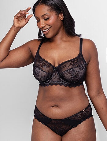 Hasina cheeky hipster Dorina