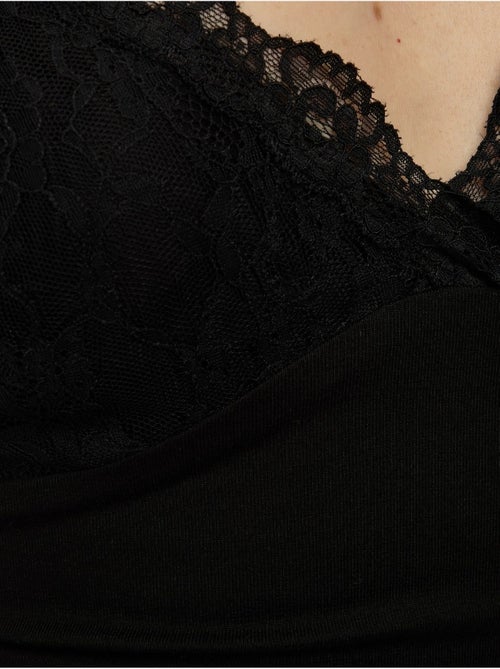 Haut à col en V avec détails en dentelle - Kiabi Haut à col en V avec détails en dentelle - Kiabi