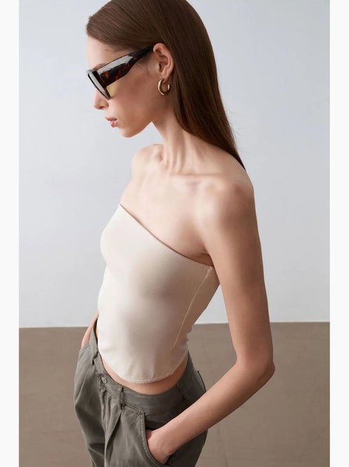 Haut bandeau court sans bretelles femme dilvin - Kiabi Haut bandeau court sans bretelles femme dilvin - Kiabi