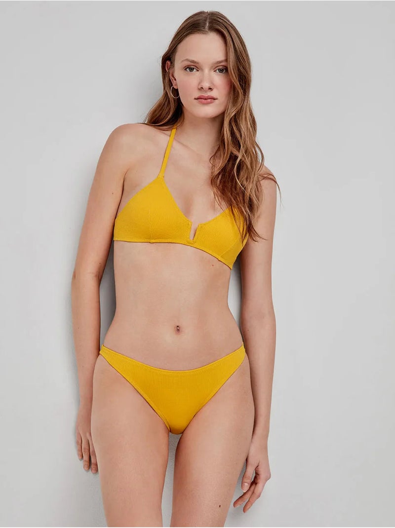 Haut de bikini sans armature et mousse amovible Jaune - Kiabi