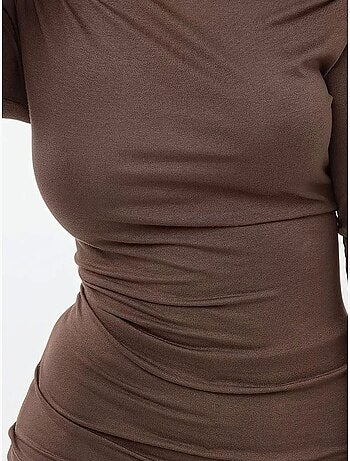 Haut slim à manches longues et col asymétrique