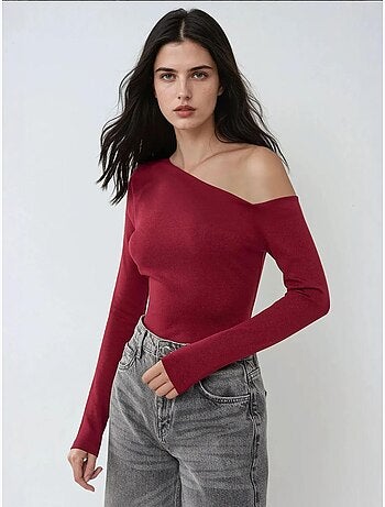 Haut slim à manches longues et col asymétrique