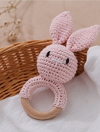 Hochet en crochet LAPIN Rose Les Chatounets