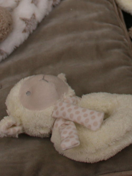 Hochet mouton - Kiabi