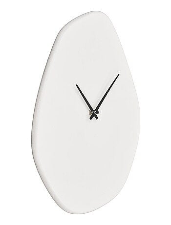 Horloge murale Vienna - organique, ciment, blanc cassé, mouvement silencieux 28x33 cm