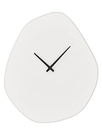 Horloge murale Vienna - organique, ciment, blanc cassé, mouvement silencieux 28x33 cm