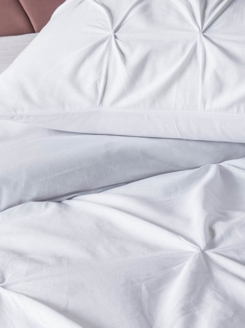 Housse de couette - Douceur d'intérieur - 100 % Coton 57 Fils/cm² - Kiabi Housse de couette - Douceur d'intérieur - 100 % Coton 57 Fils/cm² - Kiabi