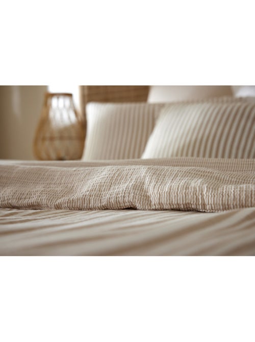 Housse de couette - L'effet papillon - 100% gaze de coton 125 gr/m² - Kiabi Housse de couette - L'effet papillon - 100% gaze de coton 125 gr/m² - Kiabi