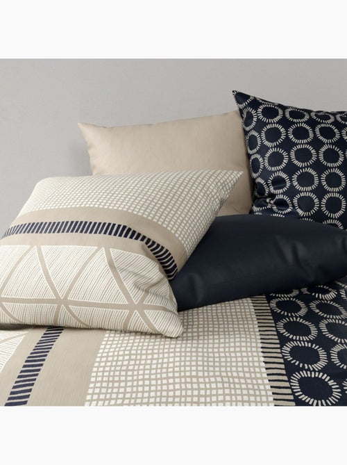 Housse de couette 100% coton 57 fils + taie(s) d'oreiller - Kiabi Housse de couette 100% coton 57 fils + taie(s) d'oreiller - Kiabi