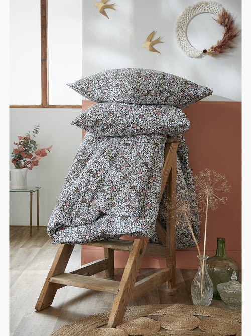 Housse de couette + 2 taies d'oreiller - 100% Coton 57 fils - Malia - Kiabi Housse de couette + 2 taies d'oreiller - 100% Coton 57 fils - Malia - Kiabi