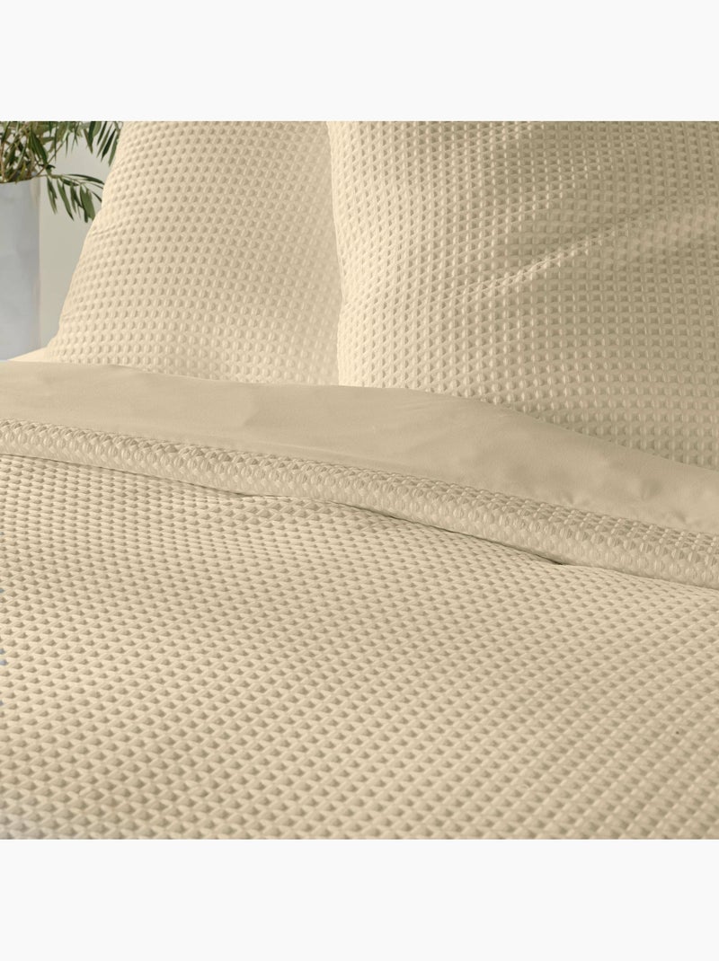 Housse de couette + 2 taies – microfibre gaufrée unie Beige naturel - Kiabi