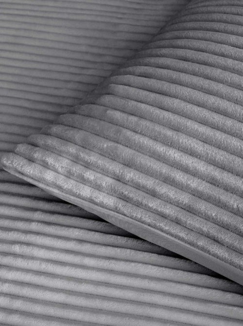 Housse de couette 240x220 + 2 taies anthracite finition flanelle - Kiabi Housse de couette 240x220 + 2 taies anthracite finition flanelle - Kiabi