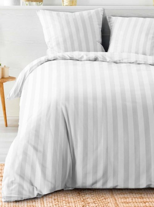 Housse de couette 240x220 + 2 taies Cléo Blanc microfibre - Kiabi