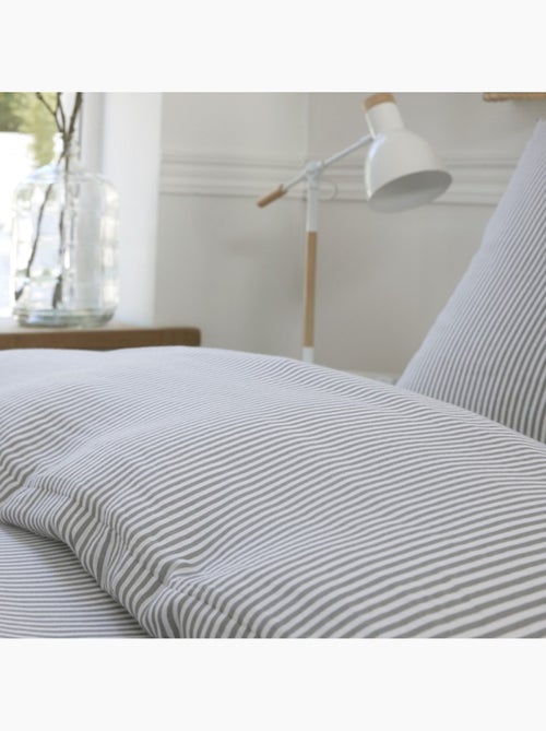 Housse de couette 240x220cm + 2 taies d'oreiller imprimées 100% gaze de coton - Kiabi Housse de couette 240x220cm + 2 taies d'oreiller imprimées 100% gaze de coton - Kiabi
