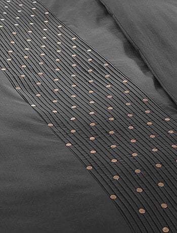 Housse de couette brodée plis religieuses