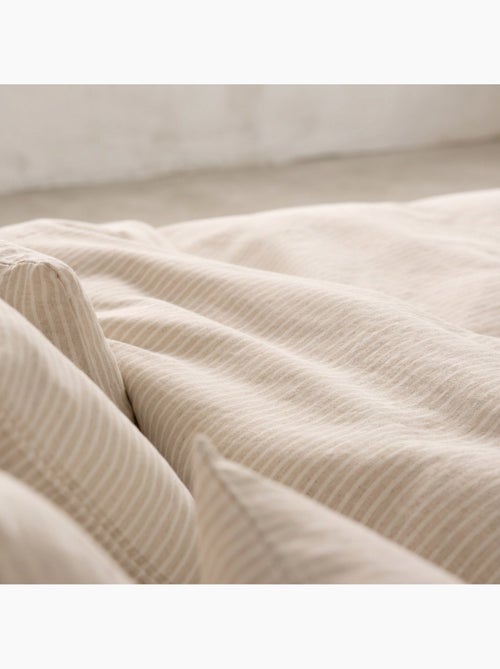 Housse de couette en coton à rayures en fil teint, tissu texturé. N’inclut pas les taies d’oreiller. - Kiabi Housse de couette en coton à rayures en fil teint, tissu texturé. N’inclut pas les taies d’oreiller. - Kiabi