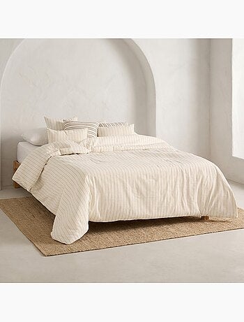 Housse de couette en coton avec fils en relief, tissu texturé. N’inclut pas les taies d’oreiller.