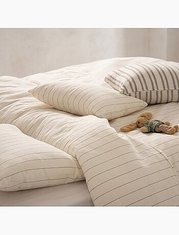 Housse de couette en coton avec fils en relief, tissu texturé. N’inclut pas les taies d’oreiller.