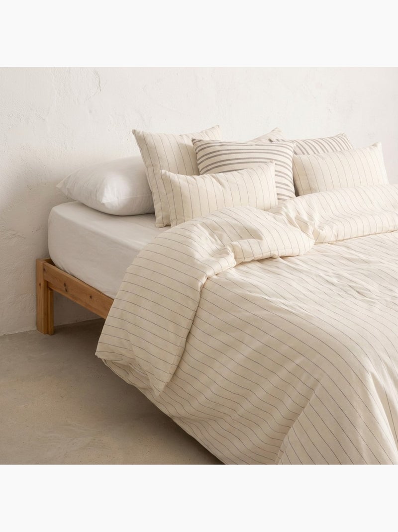Housse de couette en coton avec fils en relief, tissu texturé. N’inclut pas les taies d’oreiller. Ecru - Kiabi