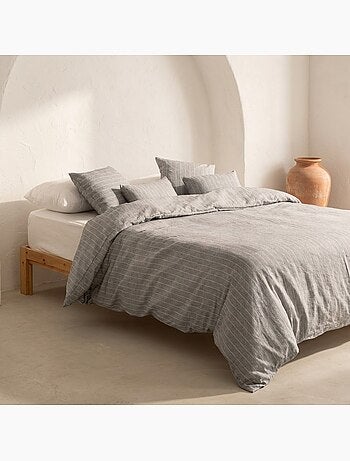 Housse de couette en coton avec fils en relief, tissu texturé. N’inclut pas les taies d’oreiller.