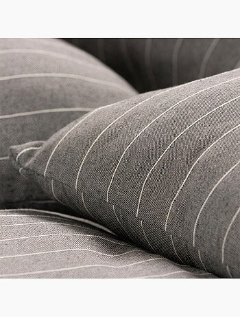 Housse de couette en coton avec fils en relief, tissu texturé. N’inclut pas les taies d’oreiller.