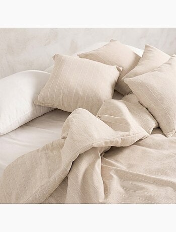 Housse de couette en coton avec fils en relief, tissu texturé. N’inclut pas les taies d’oreiller.