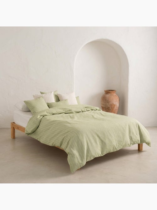 Housse de couette en coton avec fils en relief, tissu texturé. N’inclut pas les taies d’oreiller. - Kiabi Housse de couette en coton avec fils en relief, tissu texturé. N’inclut pas les taies d’oreiller. - Kiabi