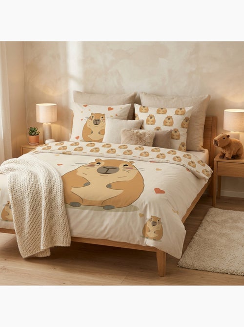 Housse de Couette Polycoton Capybara Kawaii 220x240cm + 2 Taies 65x65cm - Parure Coeurs Beige - Kiabi