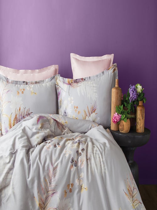 Housse de couette + taies oreiller satin de coton "Brunelle" - Kiabi Housse de couette + taies oreiller satin de coton "Brunelle" - Kiabi