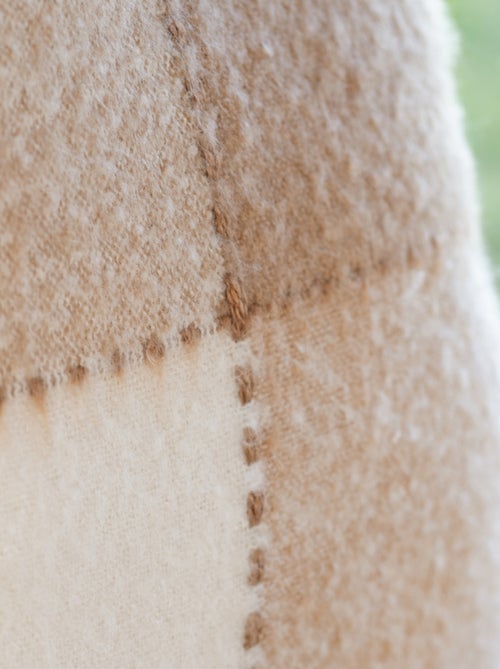 Housse de coussin à carreaux aspect mohair - Kiabi