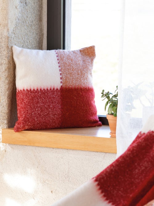 Housse de coussin à carreaux aspect mohair - Kiabi