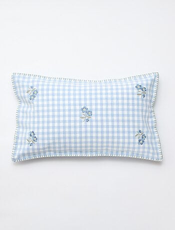 Housse de coussin brodée