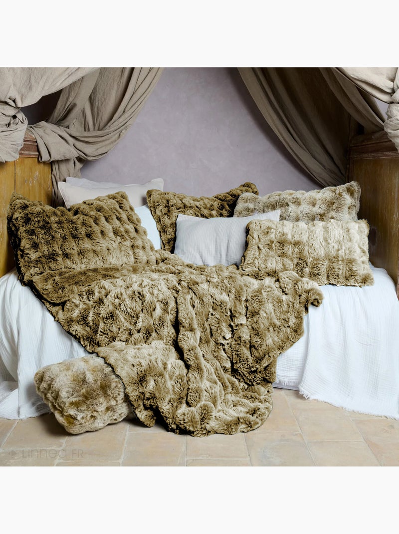 Housse de coussin collection ASTRAKAN fausse fourrure Marron foncé - Kiabi
