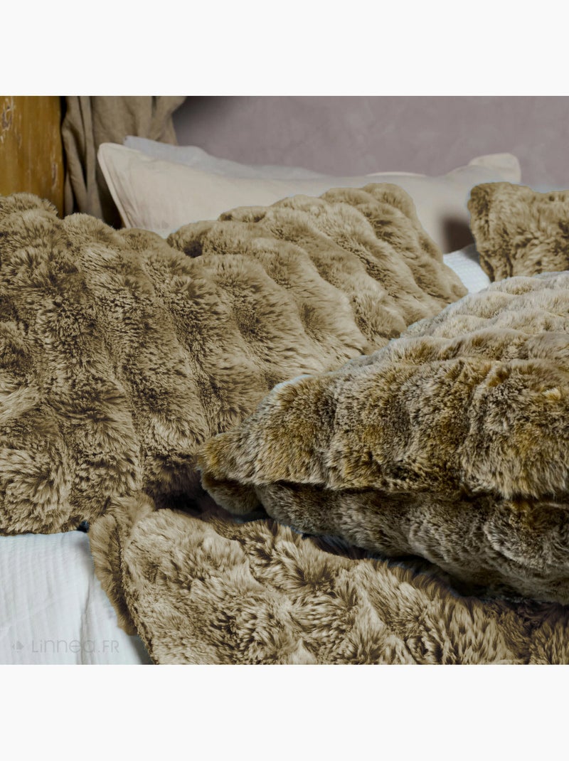 Housse de coussin collection ASTRAKAN fausse fourrure Marron foncé - Kiabi